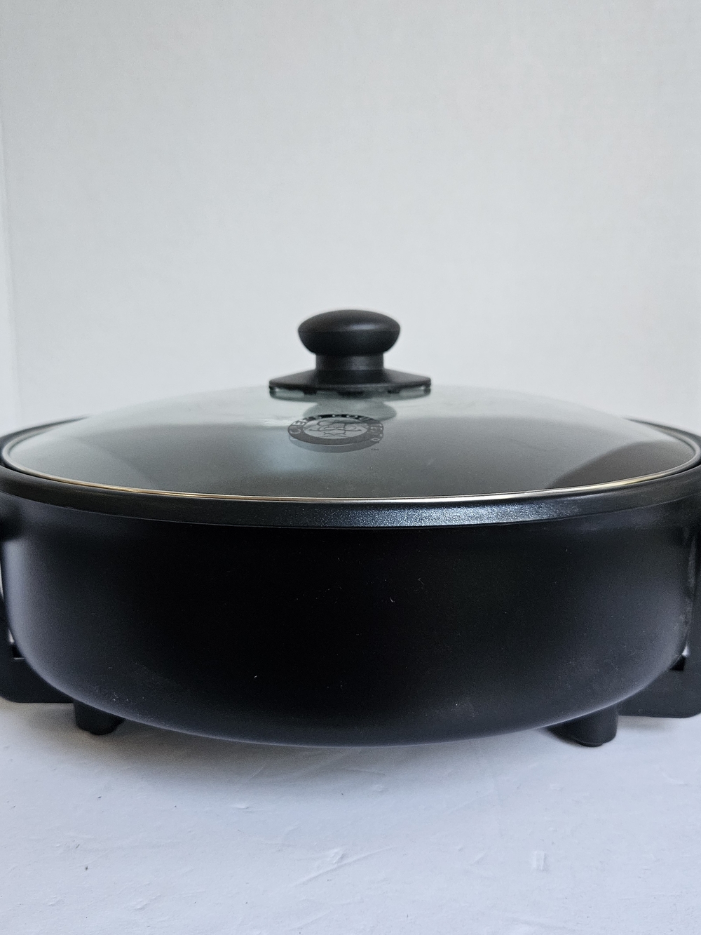 NWOB Chef's Counter 12" Round Non-Stick Electric Skillet Pan